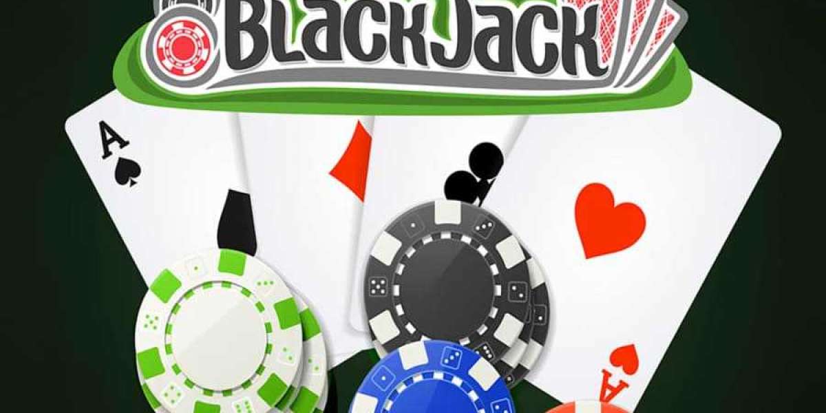 Rolling the Virtual Dice: Mastering Online Casino Play With a Dash of Wit